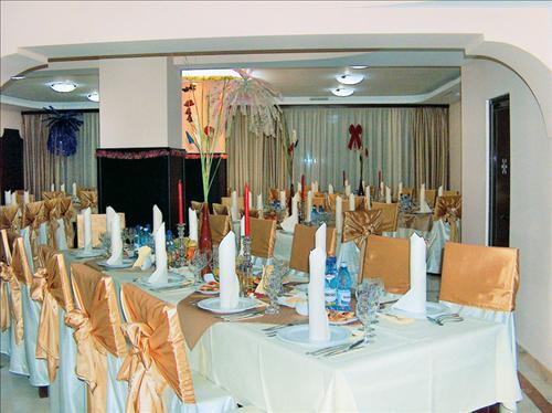 Hotel Floris Cheia  Restoran gambar