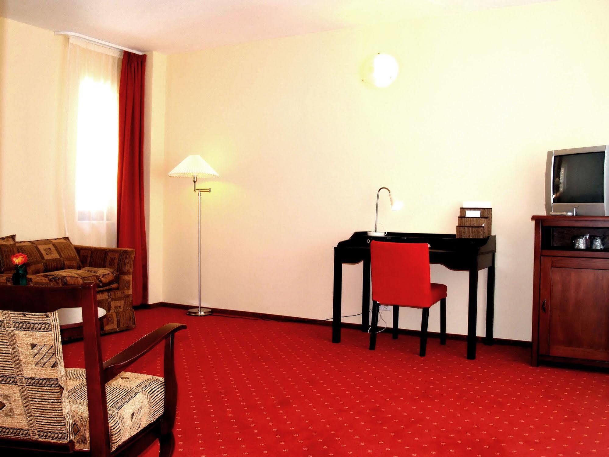 Hotel Floris Cheia  Luaran gambar